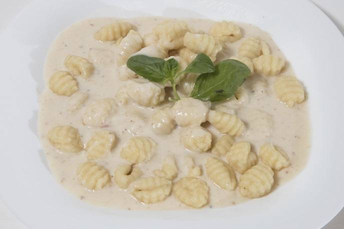 Ñoquis de papa con Salsa Blanca