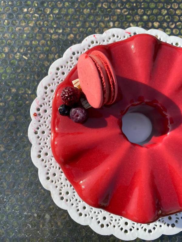 Torta espejada Roja